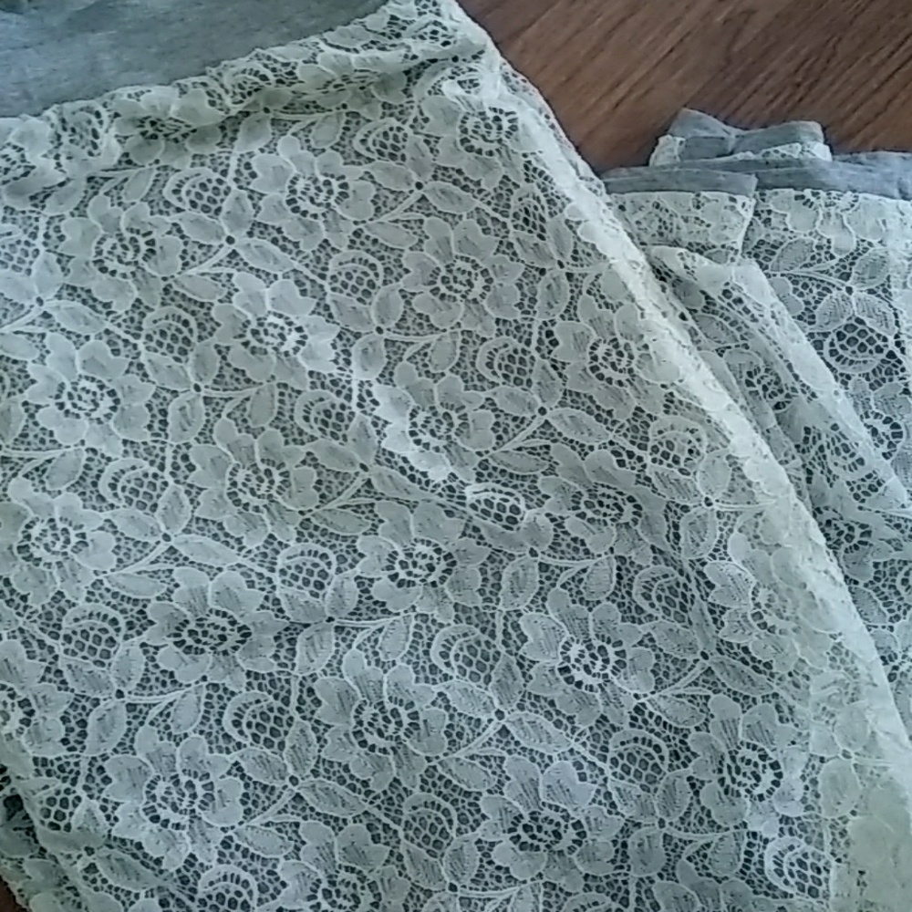 Anthro Bordeaux Light Weight Pants with Lace